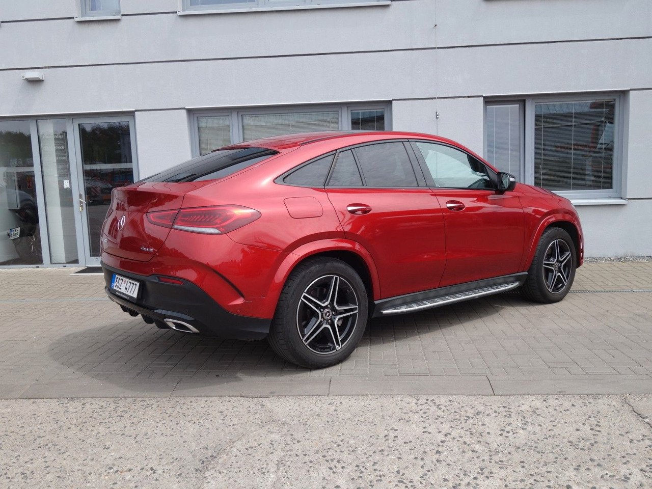 Mercedes-Benz GLE 400 d 4Matic Coupe Pano - SUVSUV: slika 5 Mercedes-Benz GLE 400 d 4Matic Coupe Pano - SUVSUV: slika 5
