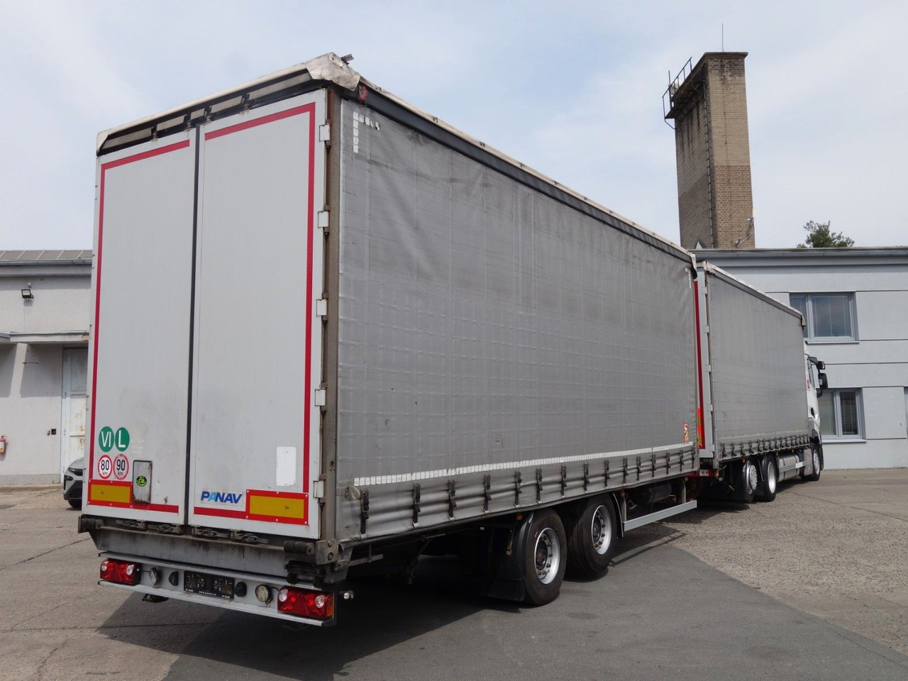 Renault T520 6x2 + trailer, 120m3, 2x Liftachse - Kamion sa ceradom: slika 4 Renault T520 6x2 + trailer, 120m3, 2x Liftachse - Kamion sa ceradom: slika 4
