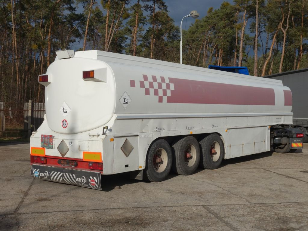 Schwarzmüller TSL 3/E Diesel/Benzin 7 Kammern - Poluprikolica cisterna: slika 3 Schwarzmüller TSL 3/E Diesel/Benzin 7 Kammern - Poluprikolica cisterna: slika 3