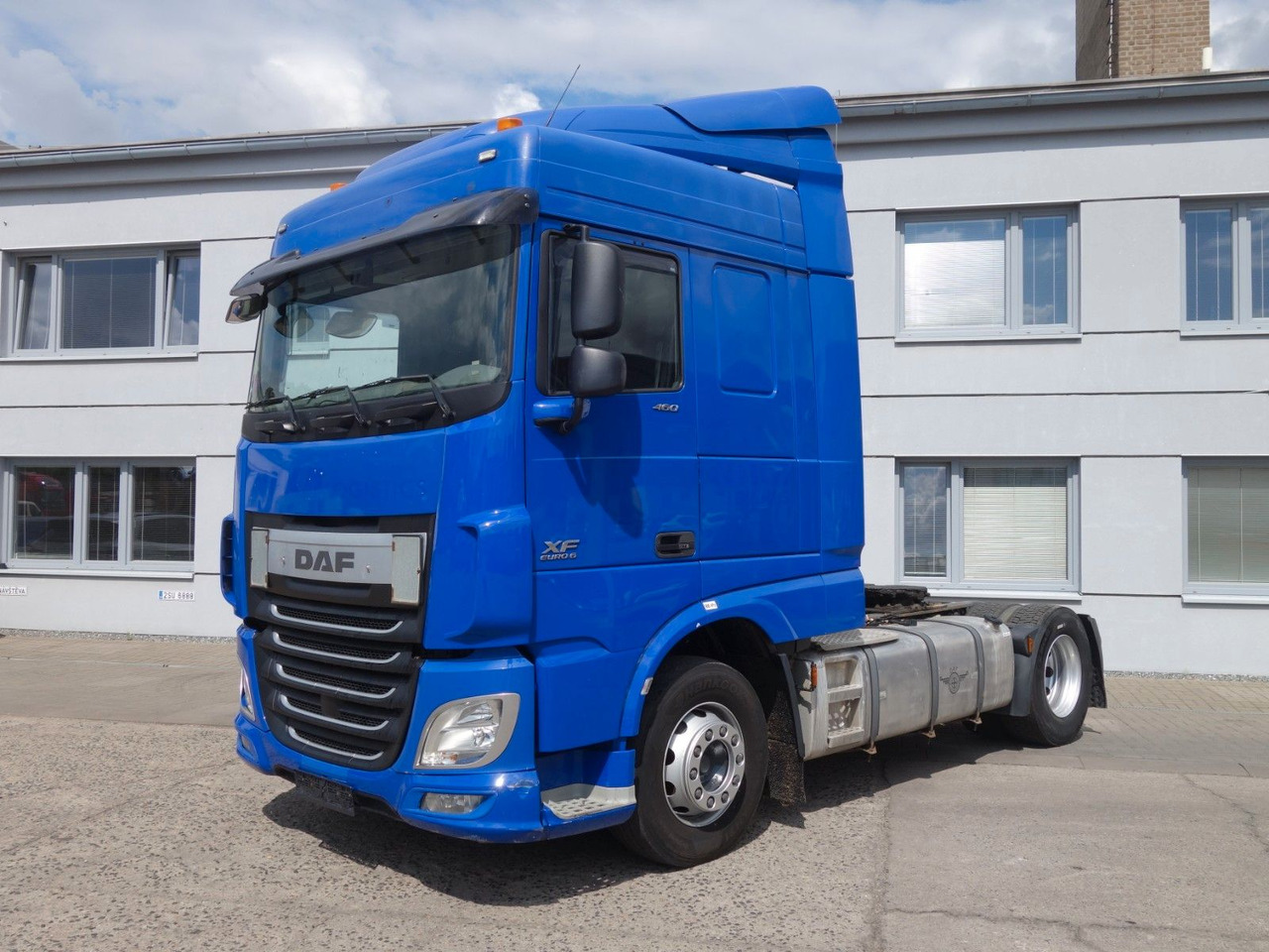 DAF XF 460 SC Standard, Standklima, 3 Stk. - Tegljač: slika 2 DAF XF 460 SC Standard, Standklima, 3 Stk. - Tegljač: slika 2