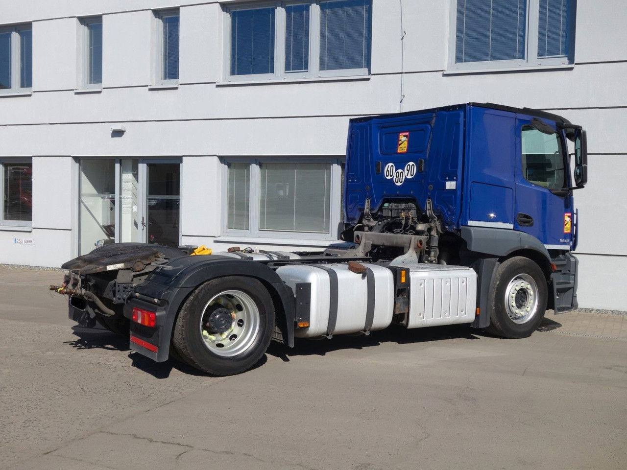 Mercedes-Benz Actros 1843 Lsnrl LD, Retarder, Navi, 9 Stk. - Tegljač: slika 2 Mercedes-Benz Actros 1843 Lsnrl LD, Retarder, Navi, 9 Stk. - Tegljač: slika 2