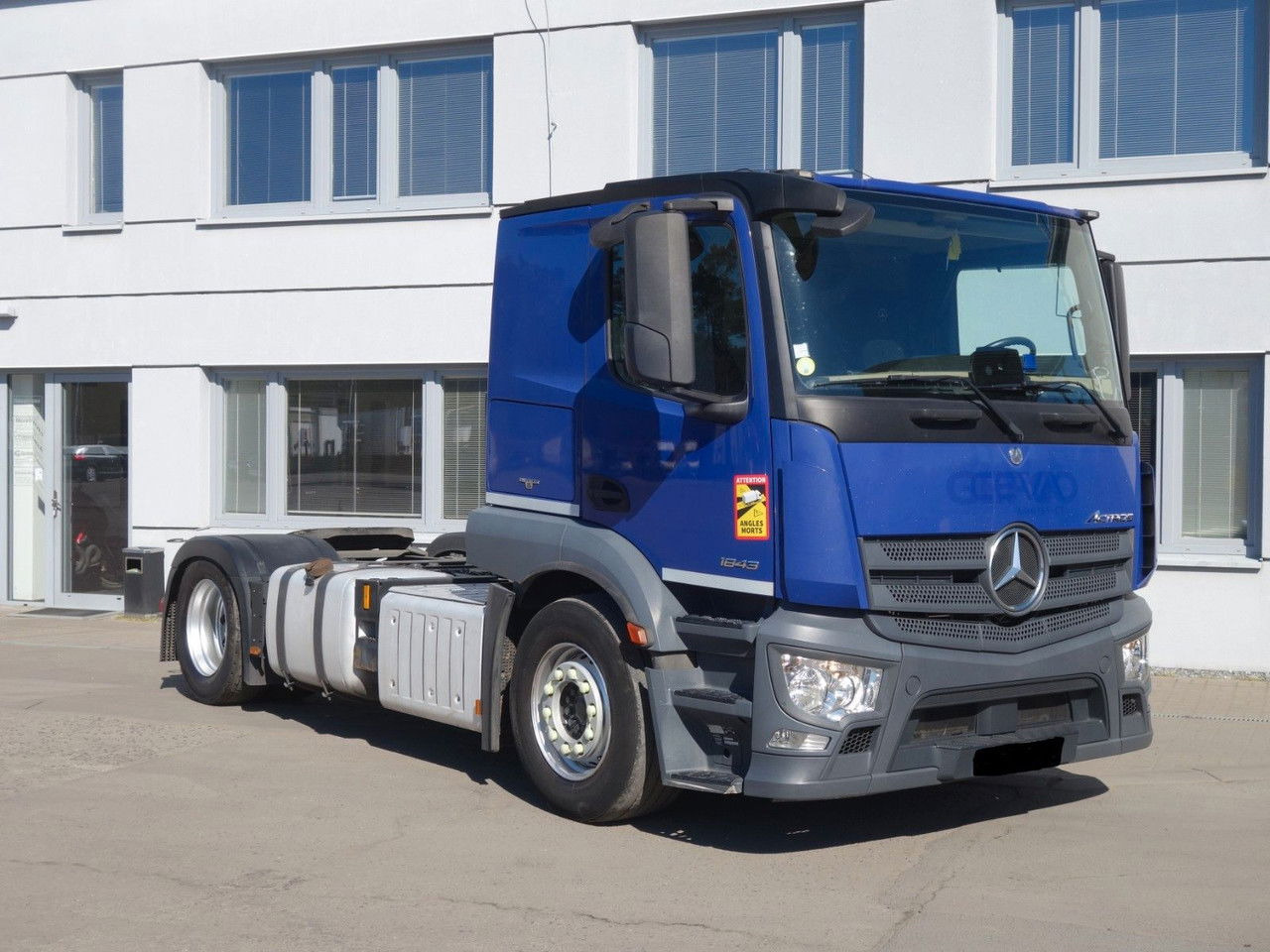 Mercedes-Benz Actros 1843 Lsnrl LD, Retarder, Navi, 9 Stk. - Tegljač: slika 1 Mercedes-Benz Actros 1843 Lsnrl LD, Retarder, Navi, 9 Stk. - Tegljač: slika 1