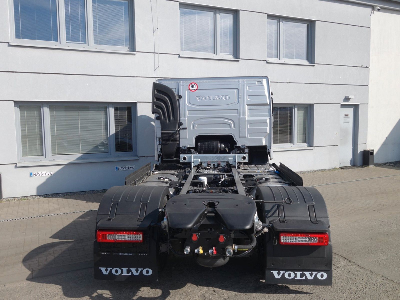 Volvo FM 13, 460 PS, Retarder , fur Euro Lohr Volvo FM 13, 460 PS, Retarder , fur Euro Lohr - Tegljač: slika 5 Volvo FM 13, 460 PS, Retarder , fur Euro Lohr Volvo FM 13, 460 PS, Retarder , fur Euro Lohr - Tegljač: slika 5