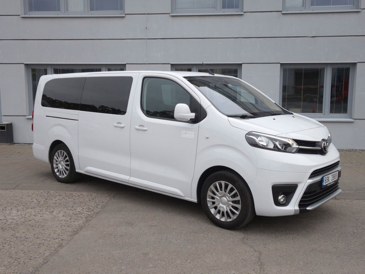 Toyota ProAce Verso L2 Shuttle Comfort - Putnički kombi: slika 4 Toyota ProAce Verso L2 Shuttle Comfort - Putnički kombi: slika 4