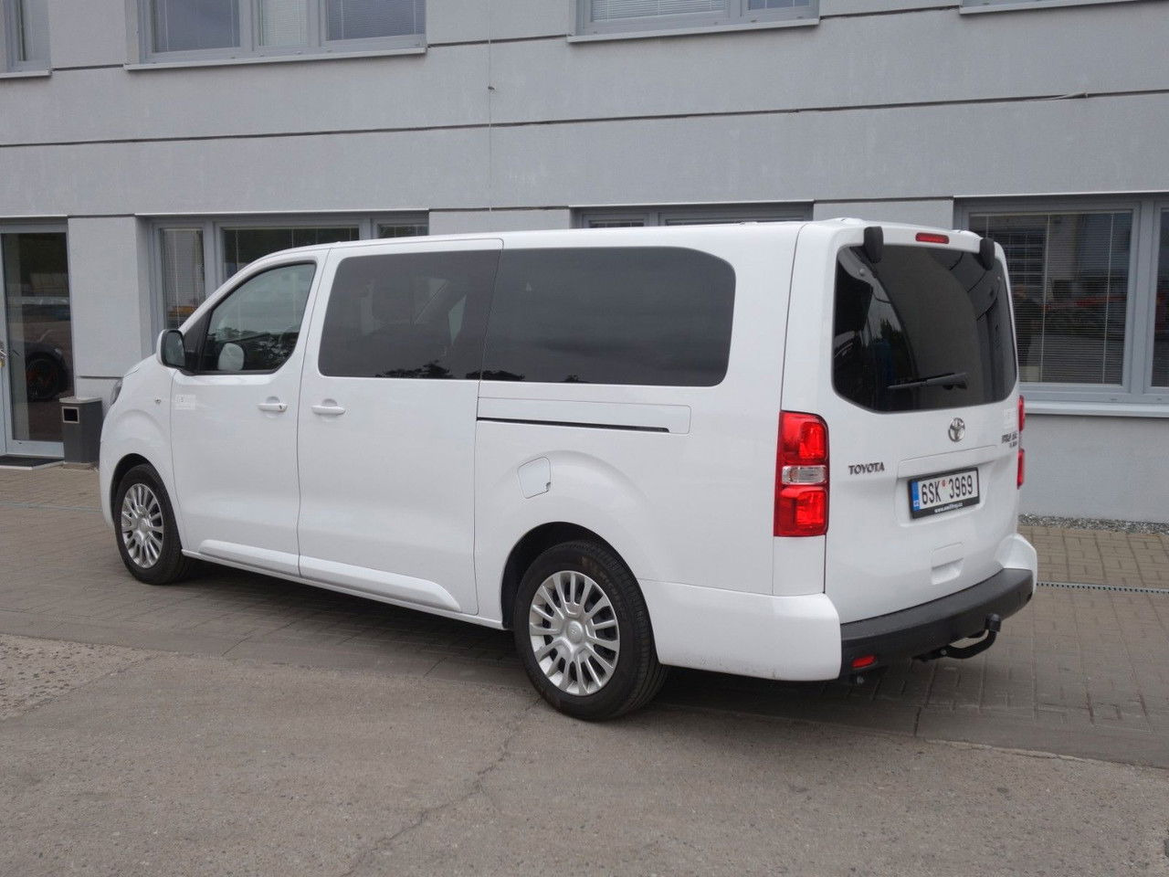 Toyota ProAce Verso L2 Shuttle Comfort - Putnički kombi: slika 5 Toyota ProAce Verso L2 Shuttle Comfort - Putnički kombi: slika 5