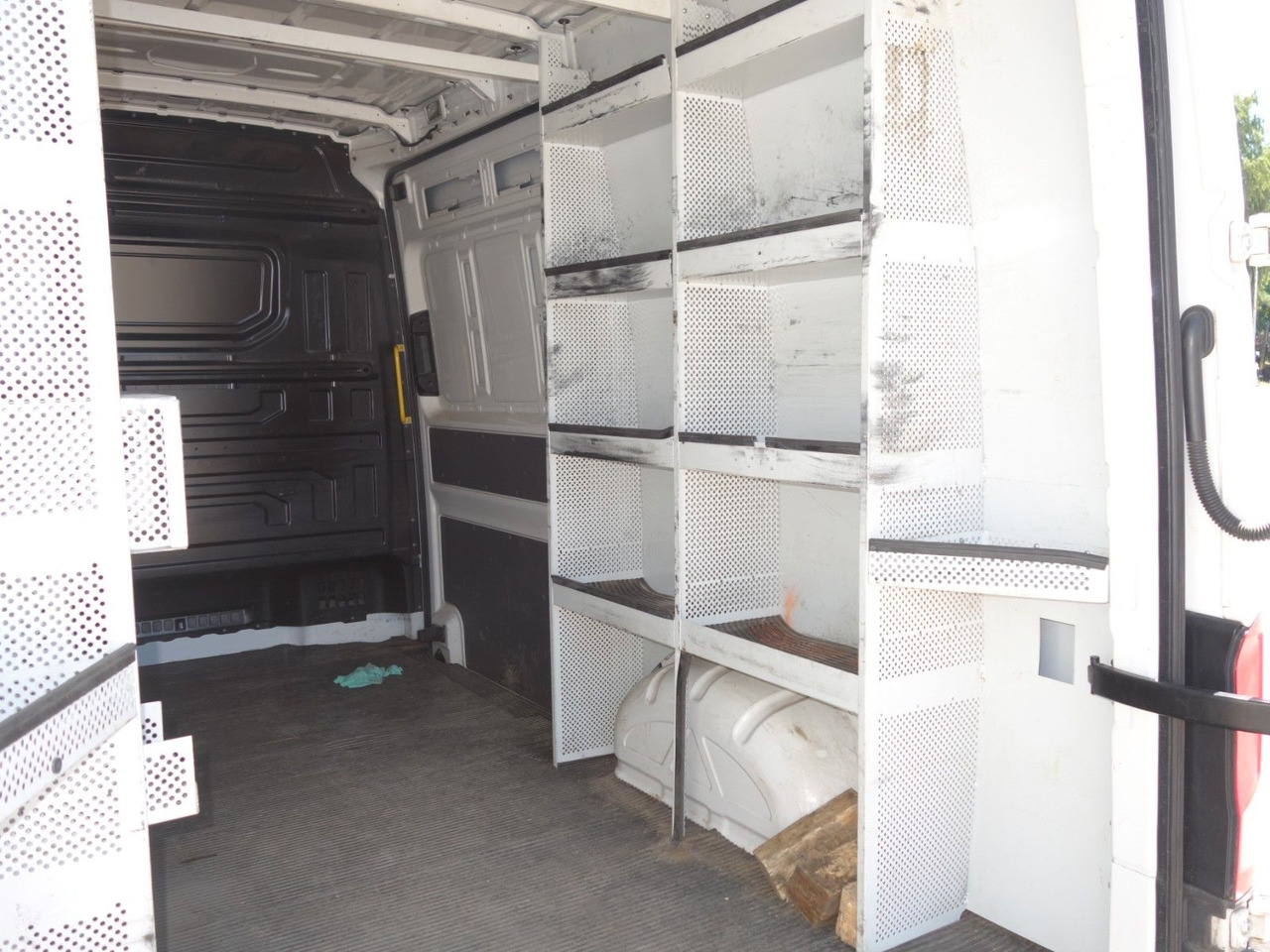 Furgon Volkswagen Crafter 2,0 TDI  103 kW: slika 9