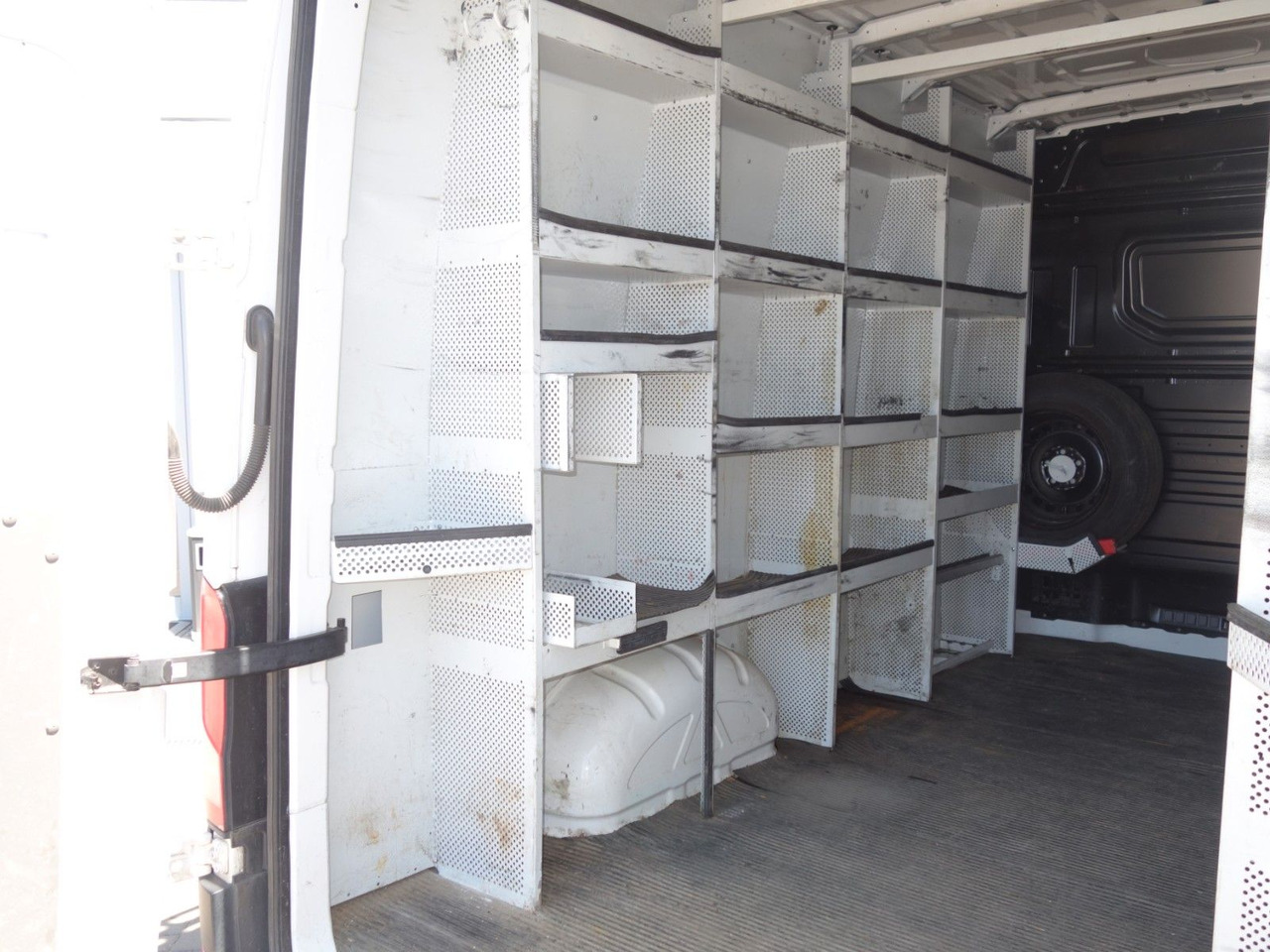 Furgon Volkswagen Crafter 2,0 TDI  103 kW: slika 8
