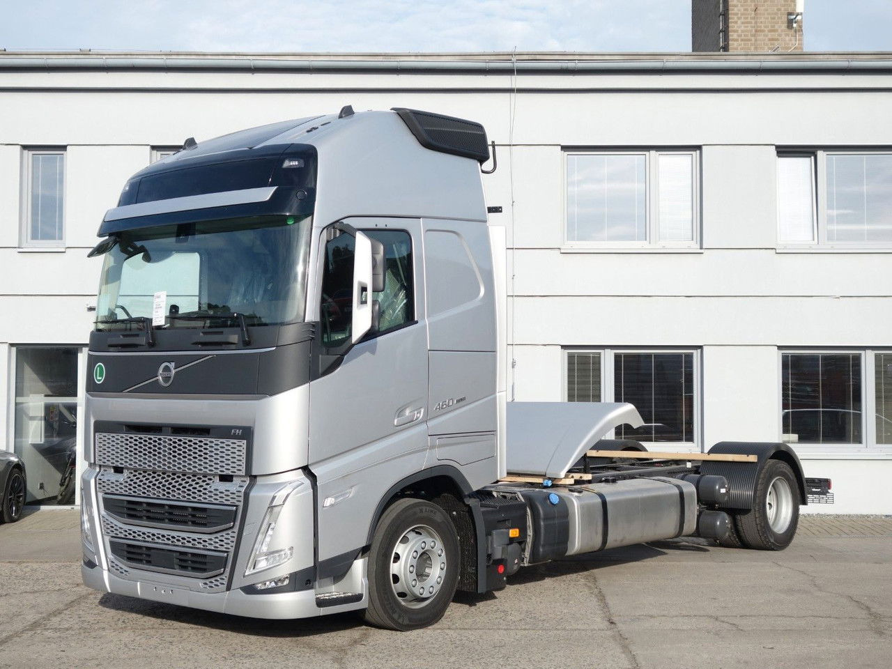 Volvo FH 13 XL 460 Turbo Compound Neue - Kamion za prevoz kontejnera/ Kamion sa promenjivim sandukom: slika 1 Volvo FH 13 XL 460 Turbo Compound Neue - Kamion za prevoz kontejnera/ Kamion sa promenjivim sandukom: slika 1