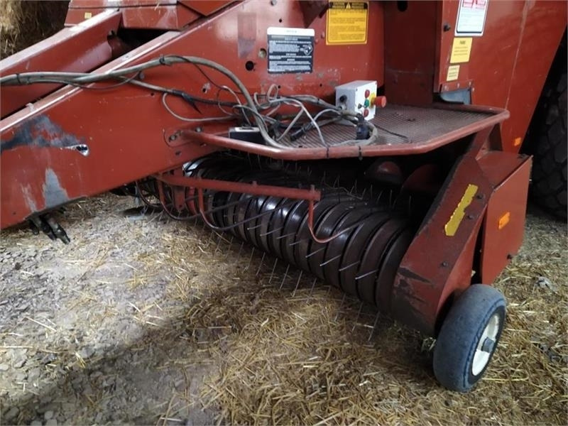 Hesston 4900 - Balirka za kockaste bale: slika 4 Hesston 4900 - Balirka za kockaste bale: slika 4