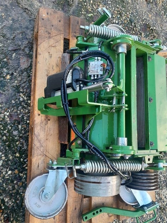 Krone Optimaxx 250 Corncracker - Oprema za prevrtanje i razlaganje: slika 2 Krone Optimaxx 250 Corncracker - Oprema za prevrtanje i razlaganje: slika 2
