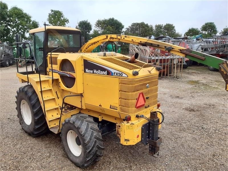 New Holland FX 50 FINSNITTER - Kombajn za stočnu hranu: slika 4 New Holland FX 50 FINSNITTER - Kombajn za stočnu hranu: slika 4