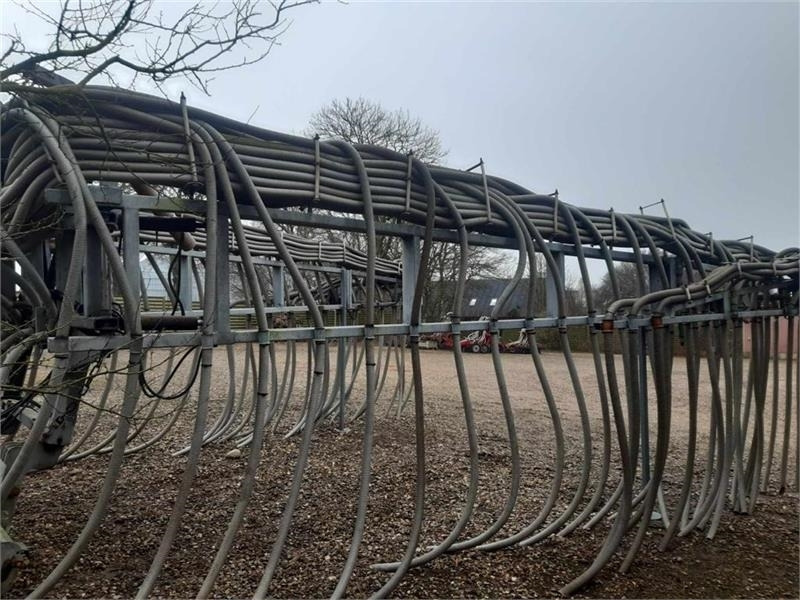 Samson 24 m Samson 16 - 20 -24 meter - Cisterna za osoku: slika 3 Samson 24 m Samson 16 - 20 -24 meter - Cisterna za osoku: slika 3