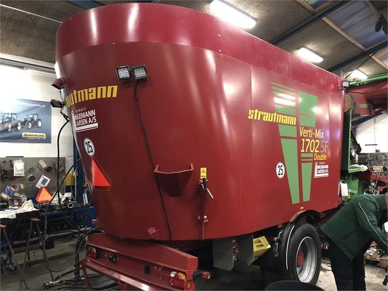 Strautmann Verti-Mix SF1702 Selvkørende blander - Prikolica za mešanje stočne hrane: slika 2 Strautmann Verti-Mix SF1702 Selvkørende blander - Prikolica za mešanje stočne hrane: slika 2