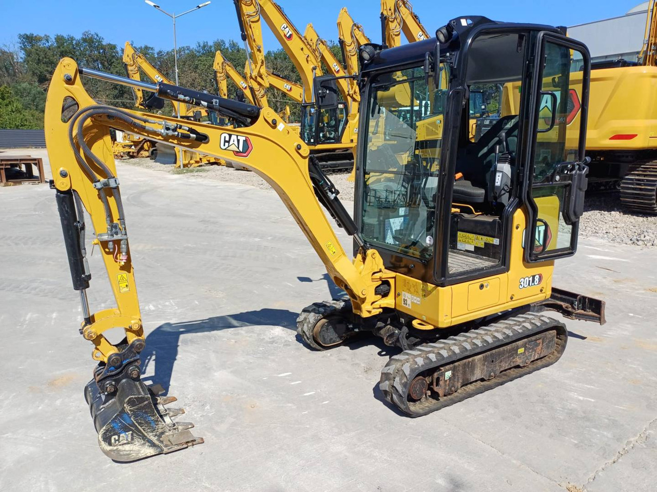 CAT 301.8-05 - Bager guseničar: slika 1 CAT 301.8-05 - Bager guseničar: slika 1