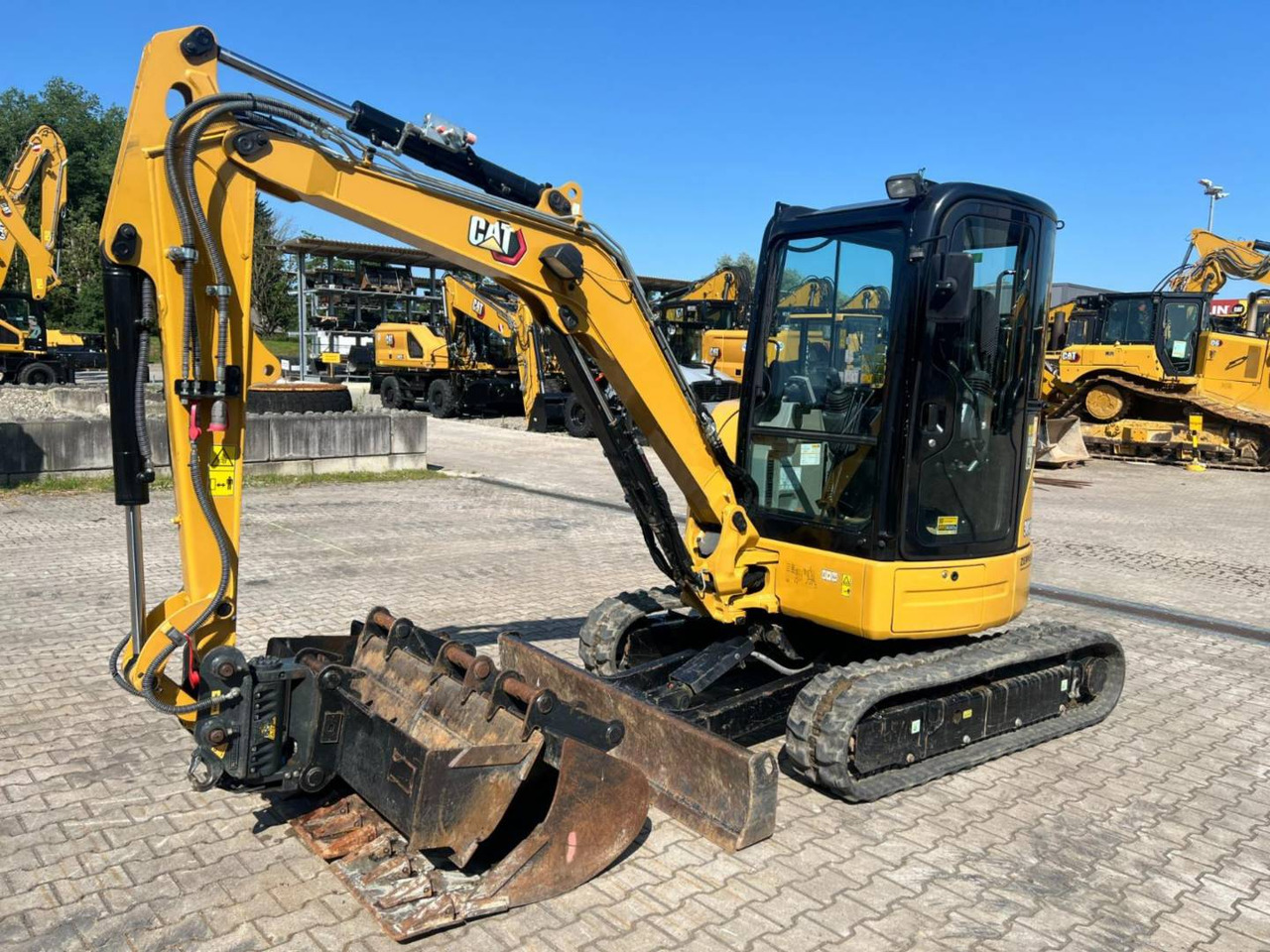CAT 303.5E2CR - Bager guseničar: slika 1 CAT 303.5E2CR - Bager guseničar: slika 1
