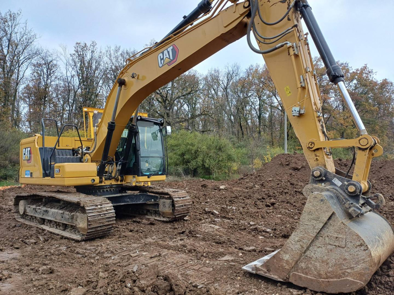 CAT 323-07 - Bager guseničar: slika 2 CAT 323-07 - Bager guseničar: slika 2