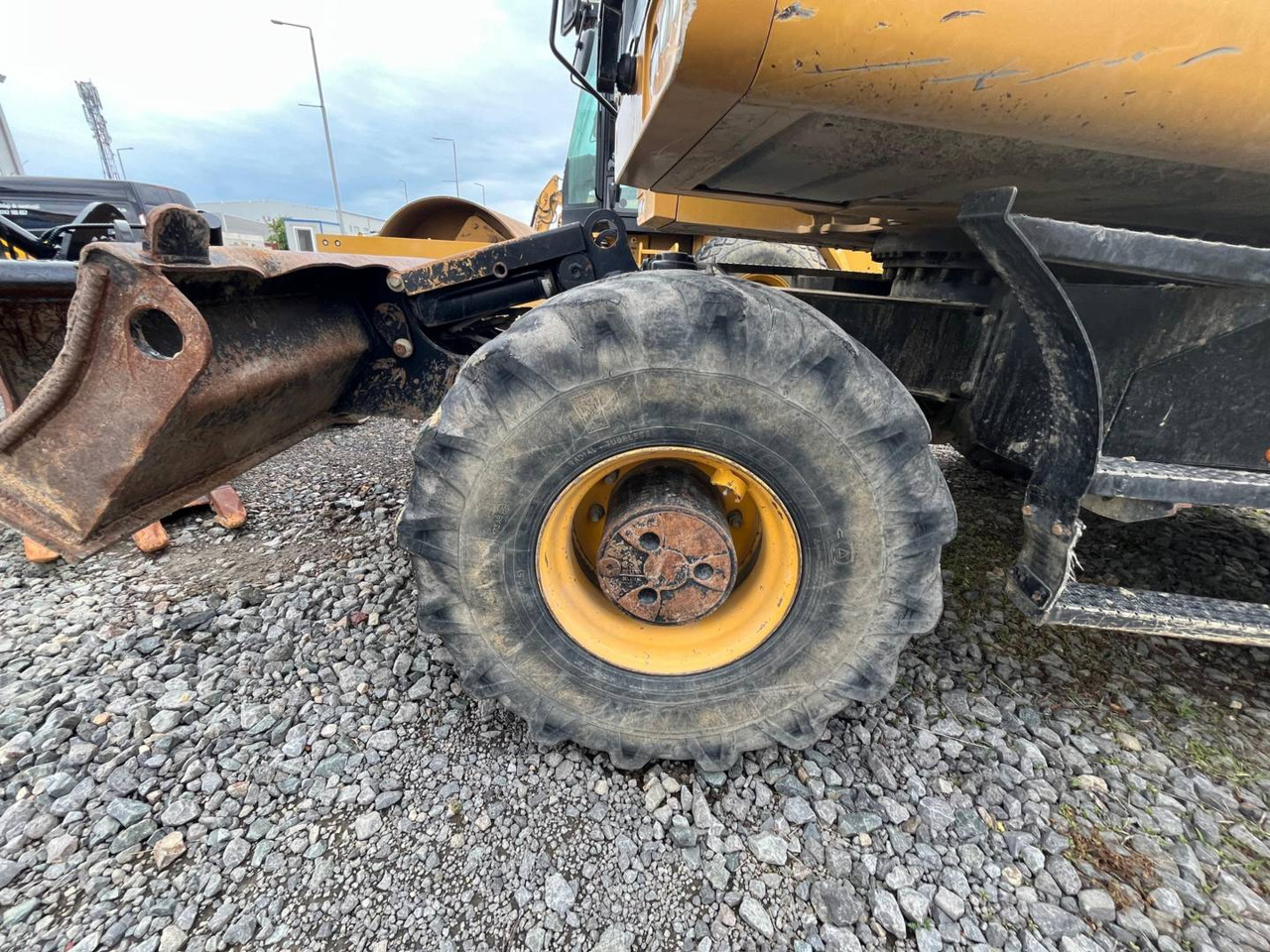 Bager točkaš CAT M315F: slika 8