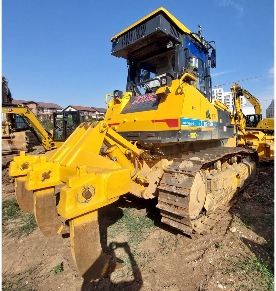 CAT TD-15M - Buldožer: slika 3 CAT TD-15M - Buldožer: slika 3