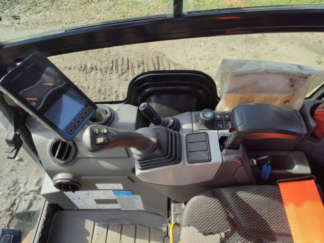 CAT 301.8 - Bager guseničar: slika 5 CAT 301.8 - Bager guseničar: slika 5