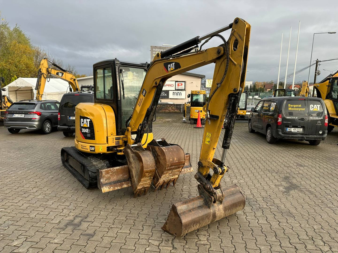CAT 304E2CR - Bager guseničar: slika 2 CAT 304E2CR - Bager guseničar: slika 2