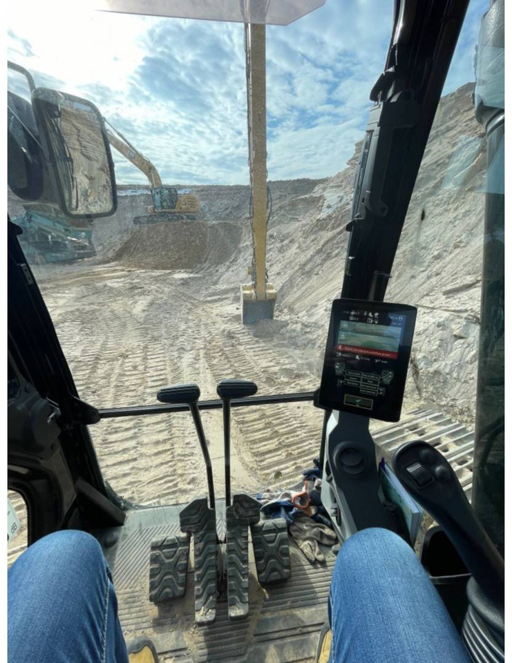 Bager guseničar CAT 320: slika 10