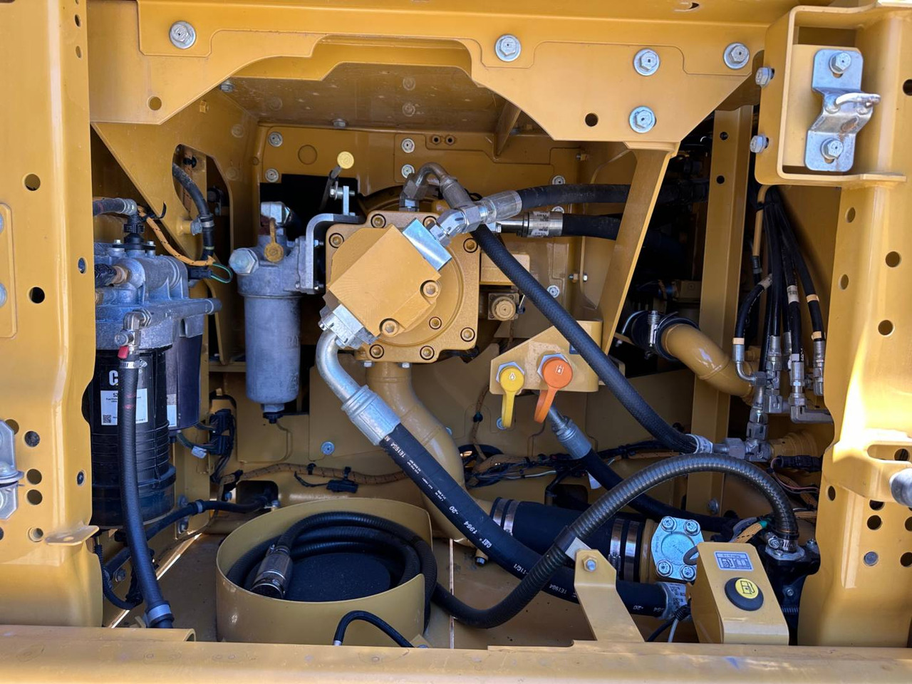 Bager guseničar CAT 323: slika 32 Bager guseničar CAT 323: slika 32