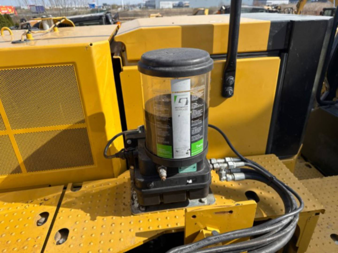 Bager guseničar CAT 374: slika 11 Bager guseničar CAT 374: slika 11