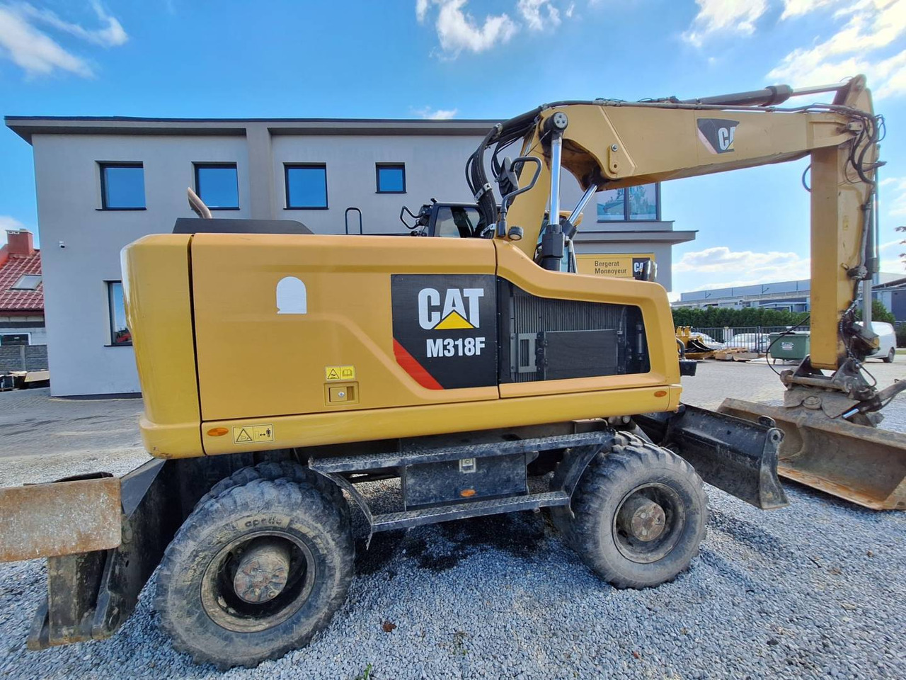 CAT M318F CAT M318F: slika 11