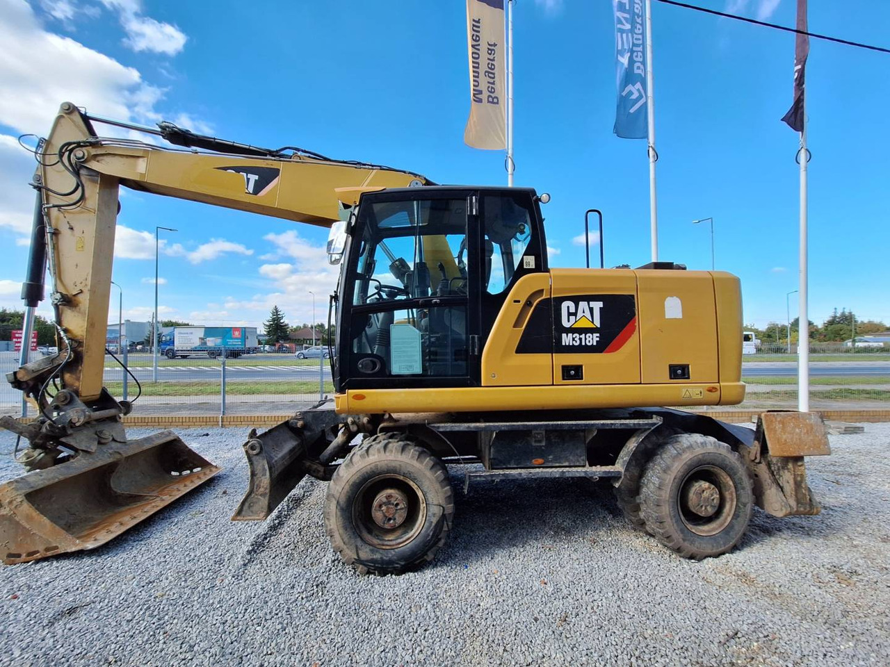 CAT M318F CAT M318F: slika 9