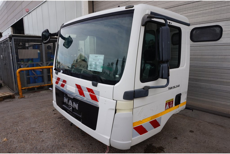 MAN F99L10 TGM 6 CYL 81.60000-7786 - Kabina i enterijer za Kamion: slika 3 MAN F99L10 TGM 6 CYL 81.60000-7786 - Kabina i enterijer za Kamion: slika 3