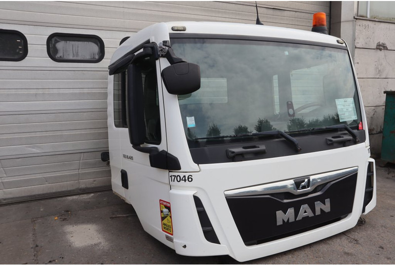 MAN F99L17 TGS EURO6 - Kabina i enterijer za Kamion: slika 3 MAN F99L17 TGS EURO6 - Kabina i enterijer za Kamion: slika 3