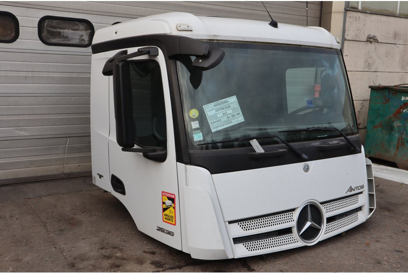 Mercedes-Benz M-CLASSIC 2.3 320MM - Kabina i enterijer za Kamion: slika 3 Mercedes-Benz M-CLASSIC 2.3 320MM - Kabina i enterijer za Kamion: slika 3