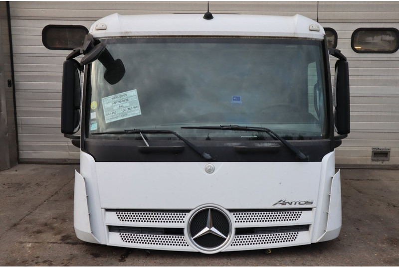Mercedes-Benz M-CLASSIC 2.3 320MM - Kabina i enterijer za Kamion: slika 1 Mercedes-Benz M-CLASSIC 2.3 320MM - Kabina i enterijer za Kamion: slika 1