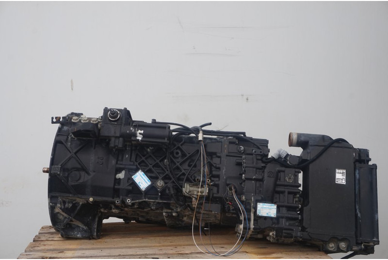 ZF 16S151OD+INT F2000 81.32003-6402 - Menjač za Kamion: slika 1 ZF 16S151OD+INT F2000 81.32003-6402 - Menjač za Kamion: slika 1