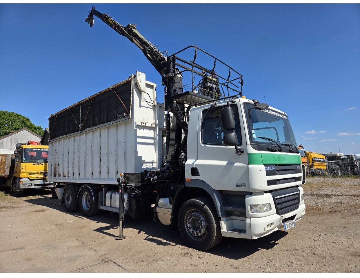 DAF CF85.410 6x2 steering axle lenk Tipper Crane HIAB J1320Z - Istovarivač, Kamion sa dizalicom: slika 5 DAF CF85.410 6x2 steering axle lenk Tipper Crane HIAB J1320Z - Istovarivač, Kamion sa dizalicom: slika 5