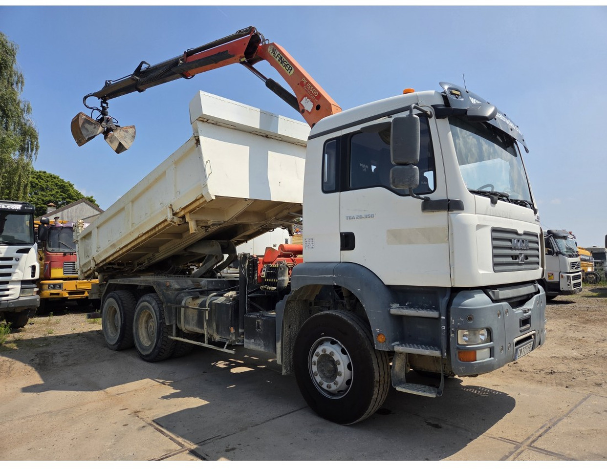 MAN TGA 26.350 6X4 BORDMATIC TIPPER CRANE PALFINGER PK15500 - Istovarivač, Kamion sa dizalicom: slika 4 MAN TGA 26.350 6X4 BORDMATIC TIPPER CRANE PALFINGER PK15500 - Istovarivač, Kamion sa dizalicom: slika 4