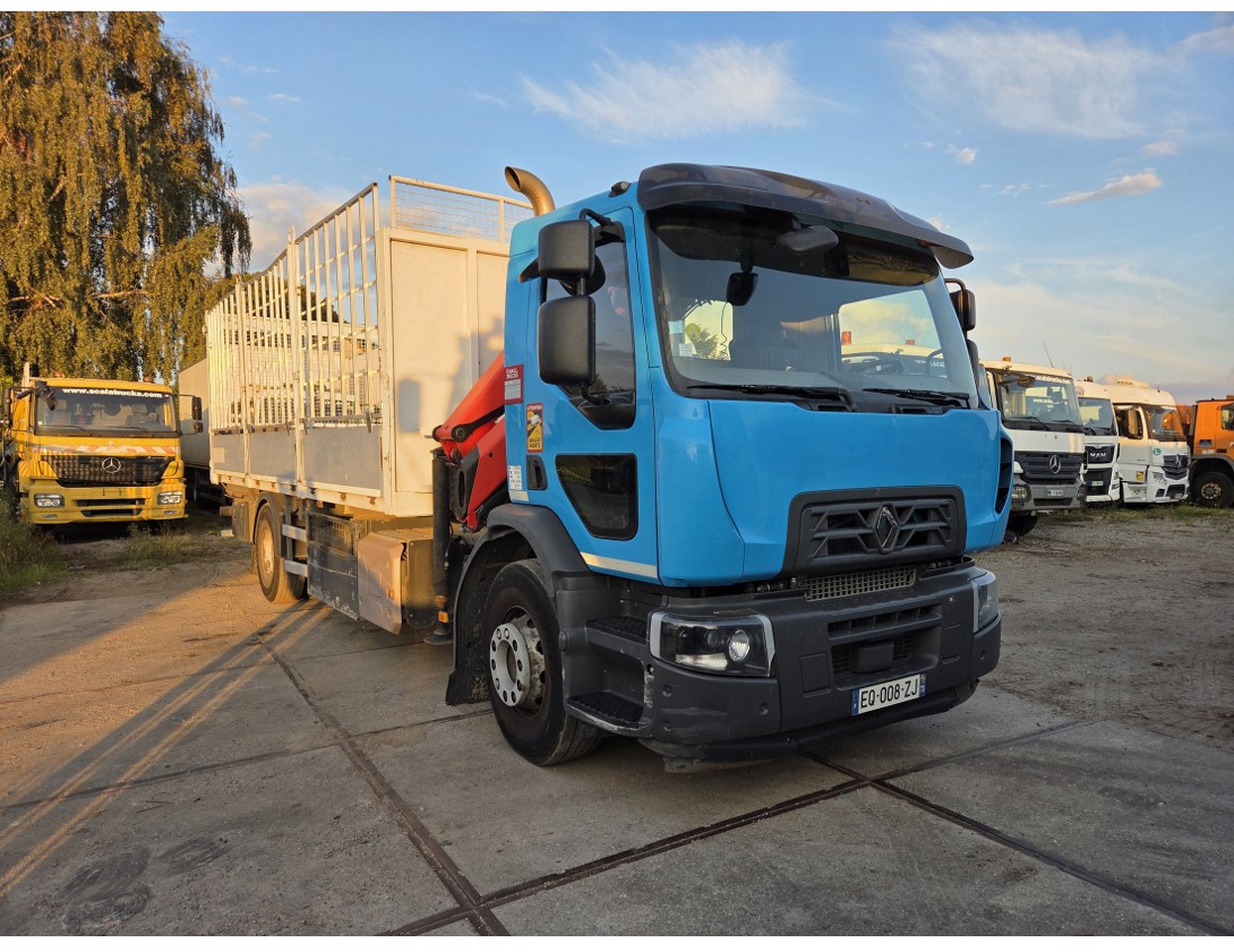 Renault C 280 4X2 Palfinger PK12002 EH Kran Crane Remote Control Automat flatbed truck - Kamion sa tovarnim sandukom, Kamion sa dizalicom: slika 5 Renault C 280 4X2 Palfinger PK12002 EH Kran Crane Remote Control Automat flatbed truck - Kamion sa tovarnim sandukom, Kamion sa dizalicom: slika 5