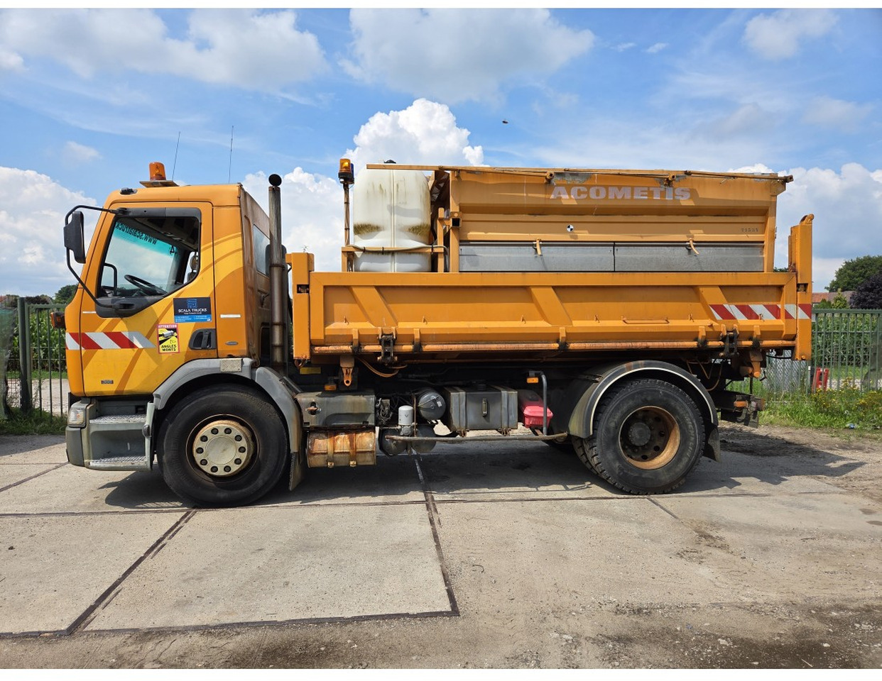Renault Premium 300 4x2 Tipper Gritter Manual Gearbox Mechanical pump Pomp - Istovarivač: slika 3 Renault Premium 300 4x2 Tipper Gritter Manual Gearbox Mechanical pump Pomp - Istovarivač: slika 3