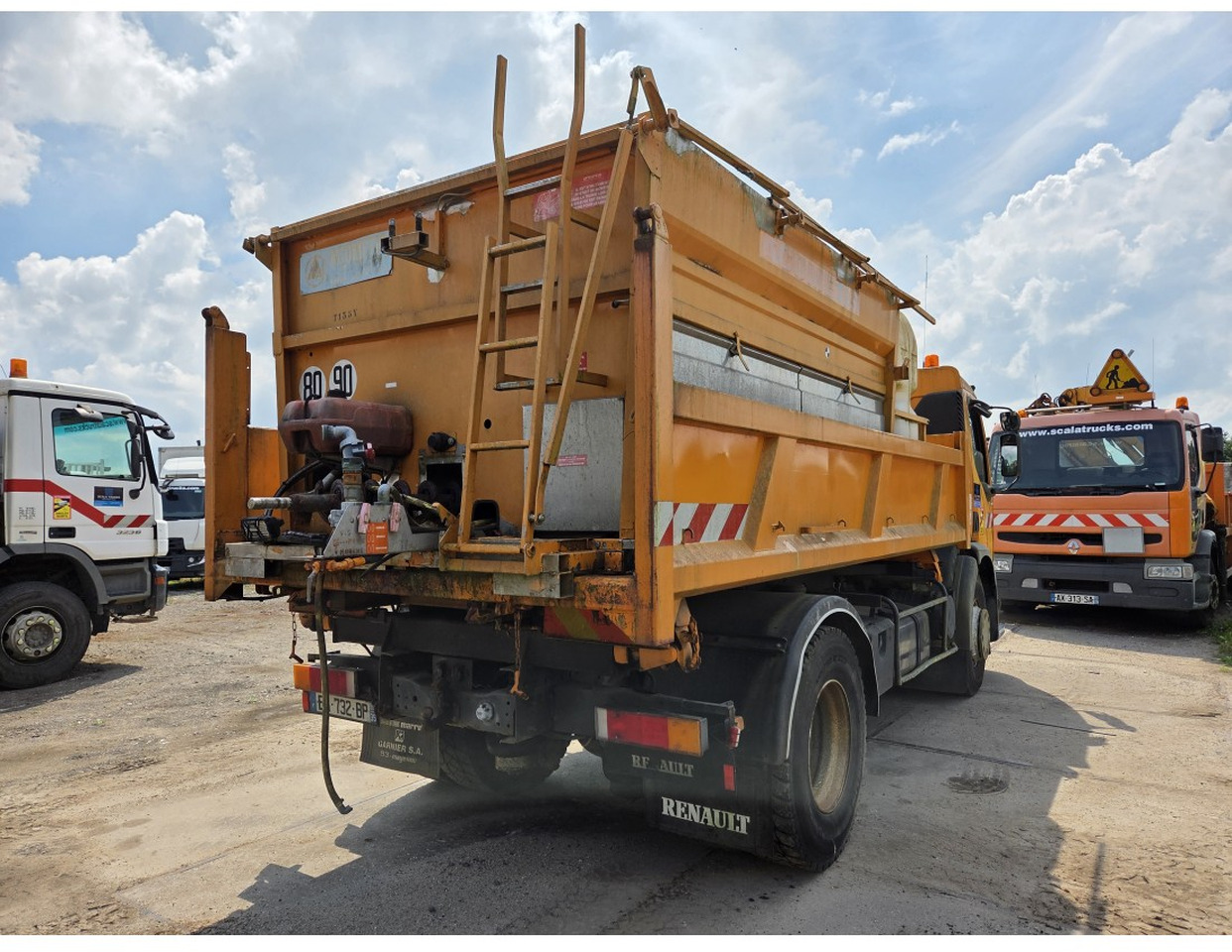 Renault Premium 300 4x2 Tipper Gritter Manual Gearbox Mechanical pump Pomp - Istovarivač: slika 2 Renault Premium 300 4x2 Tipper Gritter Manual Gearbox Mechanical pump Pomp - Istovarivač: slika 2