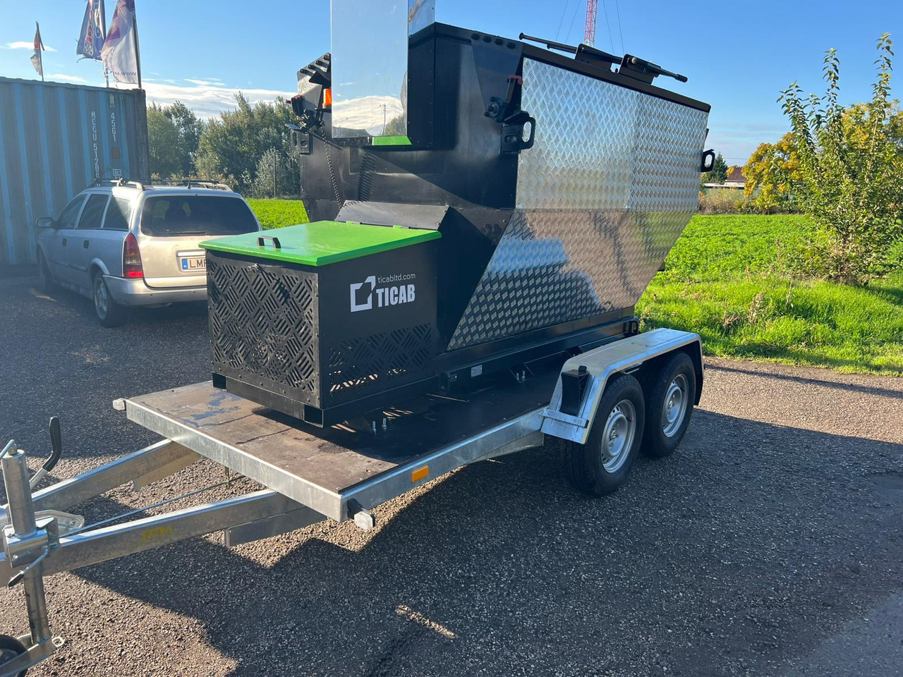 TICAB Asphalt Hot Box from the Manufacturer for 2,8 t, termiskais bunkurs asfaltam HB-2 - Mašina za asfalt: slika 4 TICAB Asphalt Hot Box from the Manufacturer for 2,8 t, termiskais bunkurs asfaltam HB-2 - Mašina za asfalt: slika 4