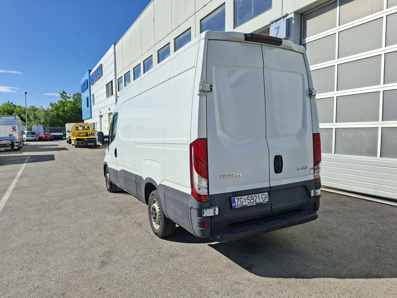 IVECO Daily 35S14V - Dostavno vozilo hladnjača: slika 4 IVECO Daily 35S14V - Dostavno vozilo hladnjača: slika 4