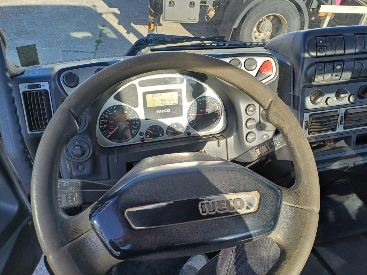 IVECO Daily Eurocargo ML180E28/P - Istovarivač: slika 4 IVECO Daily Eurocargo ML180E28/P - Istovarivač: slika 4