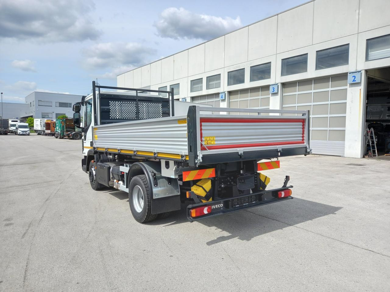 IVECO Eurocargo ML120EL25 - Istovarivač: slika 3 IVECO Eurocargo ML120EL25 - Istovarivač: slika 3