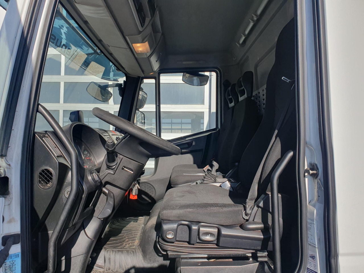 IVECO Eurocargo ML160E25 - Hladnjača: slika 3 IVECO Eurocargo ML160E25 - Hladnjača: slika 3