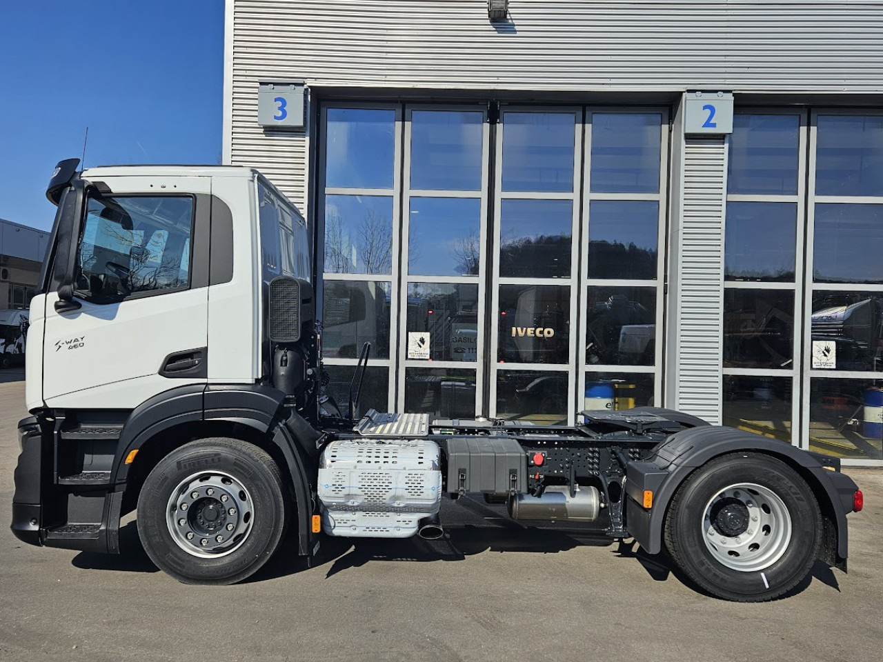 IVECO S-Way AD440S46T/P - Tegljač: slika 3 IVECO S-Way AD440S46T/P - Tegljač: slika 3