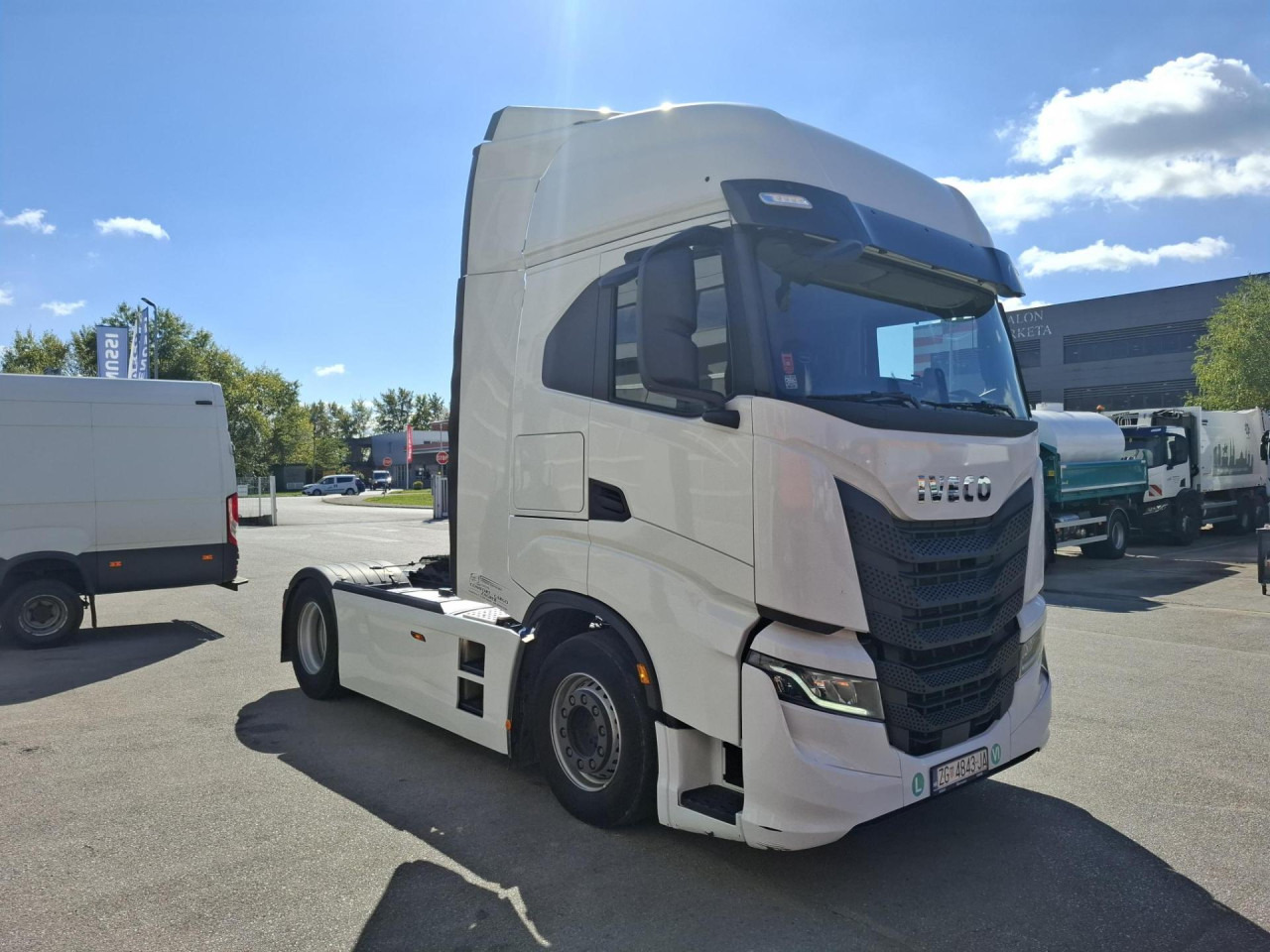 IVECO S-Way AS440S49T/P - Tegljač: slika 2 IVECO S-Way AS440S49T/P - Tegljač: slika 2
