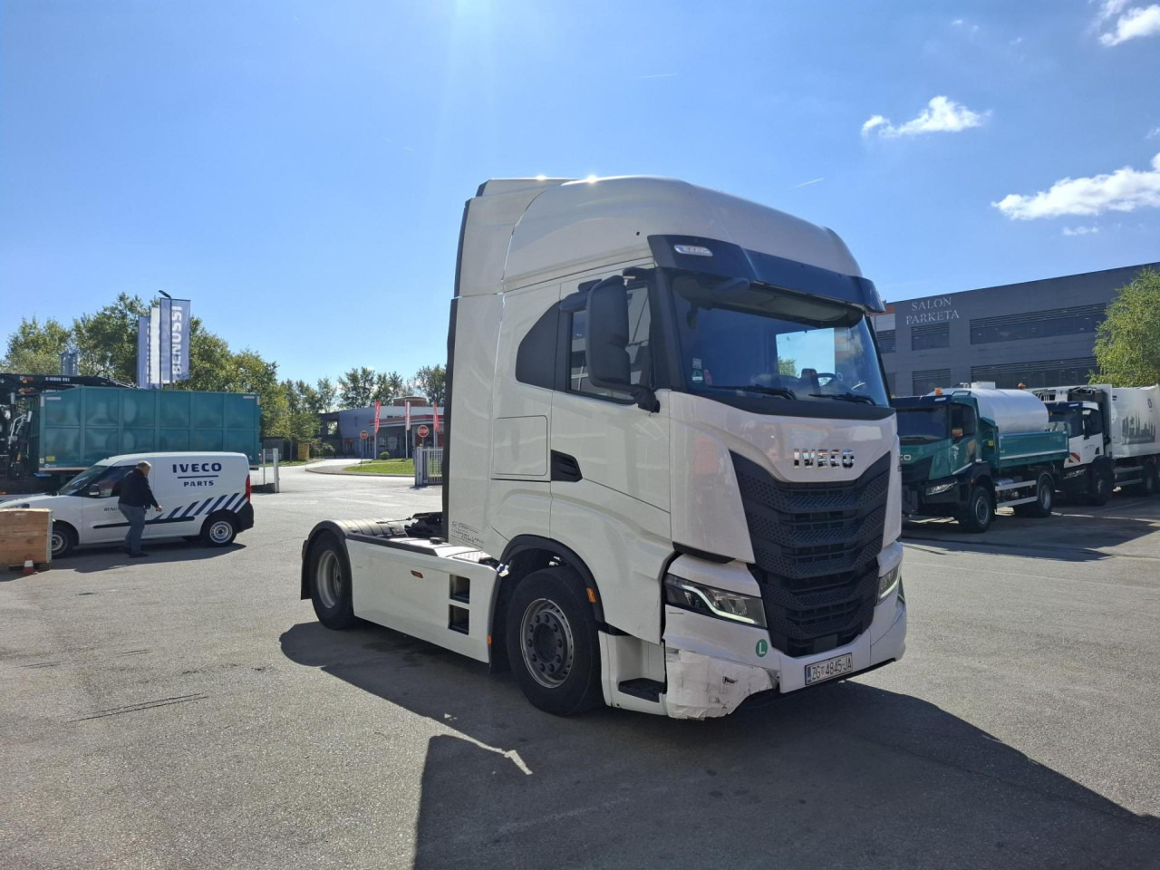 IVECO S-Way AS440S49T/P - Tegljač: slika 2 IVECO S-Way AS440S49T/P - Tegljač: slika 2