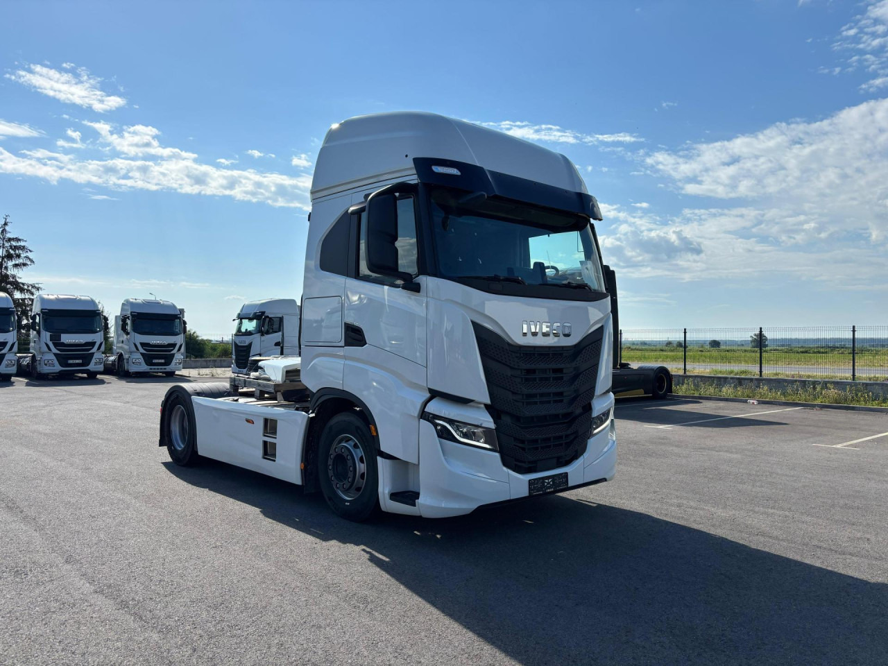 IVECO S-Way AS440S49T/P - Tegljač: slika 2 IVECO S-Way AS440S49T/P - Tegljač: slika 2