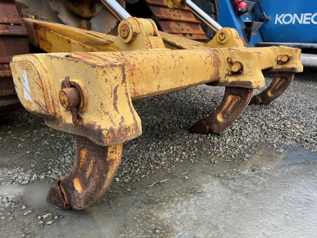 CAT D5N ripper - Zabijač za Građevinska mašina: slika 2 CAT D5N ripper - Zabijač za Građevinska mašina: slika 2