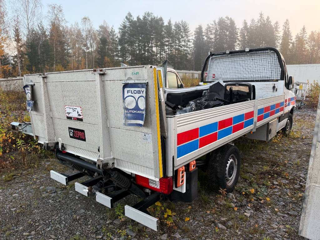 Komplett Flak, bakgavelhiss & verktygslådor  - Ram/ Šasija za Kamion: slika 1 Komplett Flak, bakgavelhiss & verktygslådor  - Ram/ Šasija za Kamion: slika 1